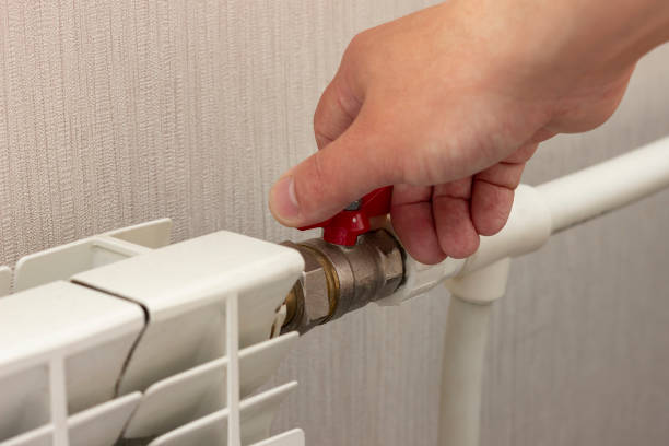 How to stay warm at home without a heater